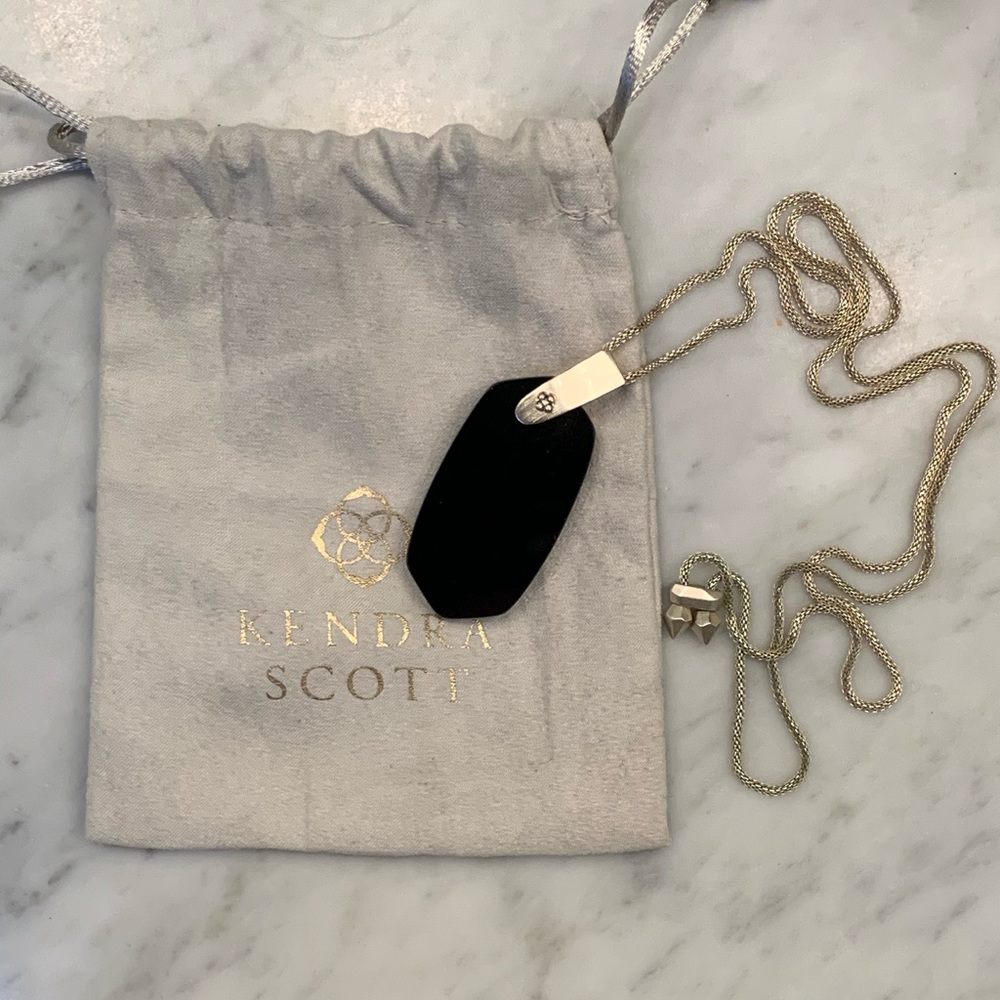 Kendra Scott Inez Black Pendant Necklace